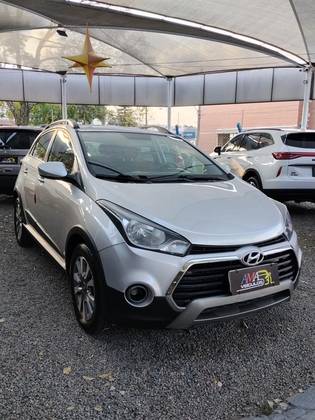 HYUNDAI HB20X 1.6 16V STYLE FLEX 4P MANUAL HYUNDAI HB20X 1.6 16V STYLE FLEX 4P MANUAL